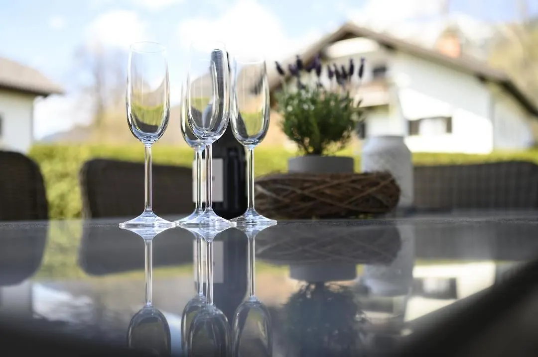Ferienhaus Windschaeufeln In Garmisch-Partenkirchen Hébergement de vacances